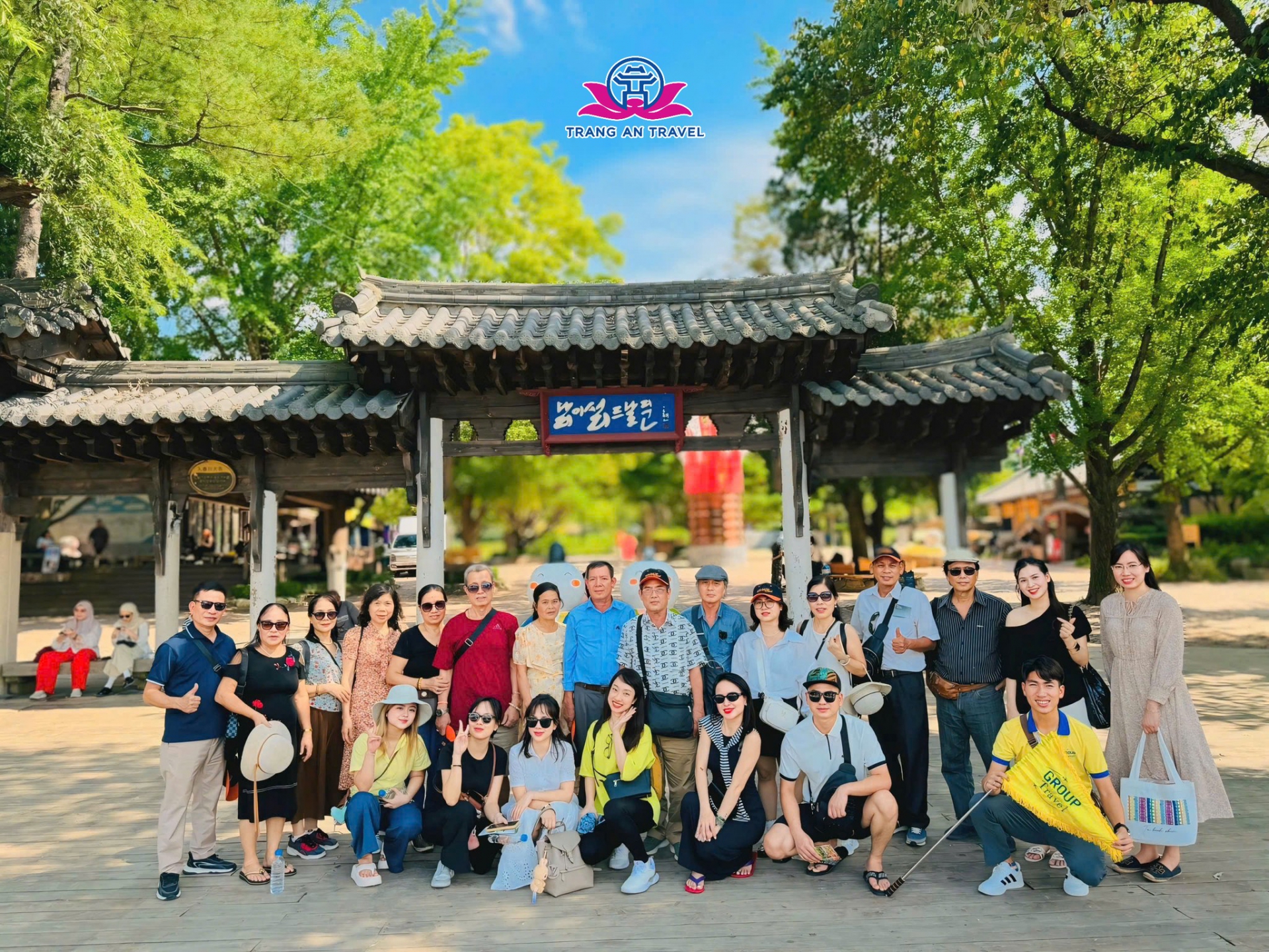 Khách hàng trải nghiệm tour du lịch Hàn Quốc