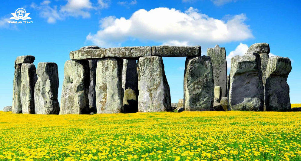 Khám phá bãi đá Stonehenge - Biểu tượng bí ẩn của nước Anh