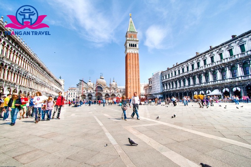 Quảng trường Piazza San Marco