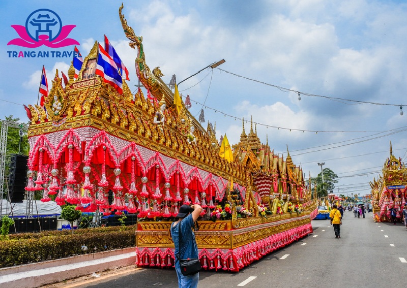 Lễ hội tên lửa Bun Bang Fai