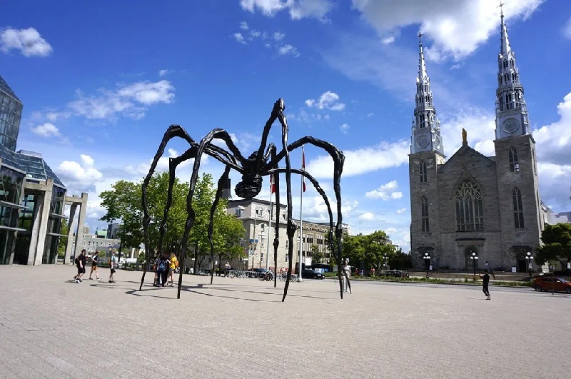 Estatua de mamá, Ottawa, Ontario